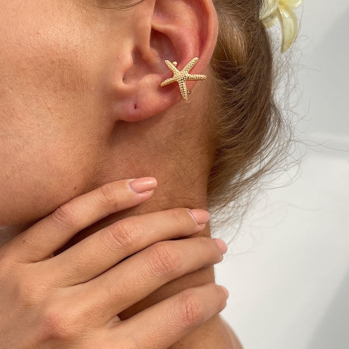 04 Gold Ear Clip (Single Piece)