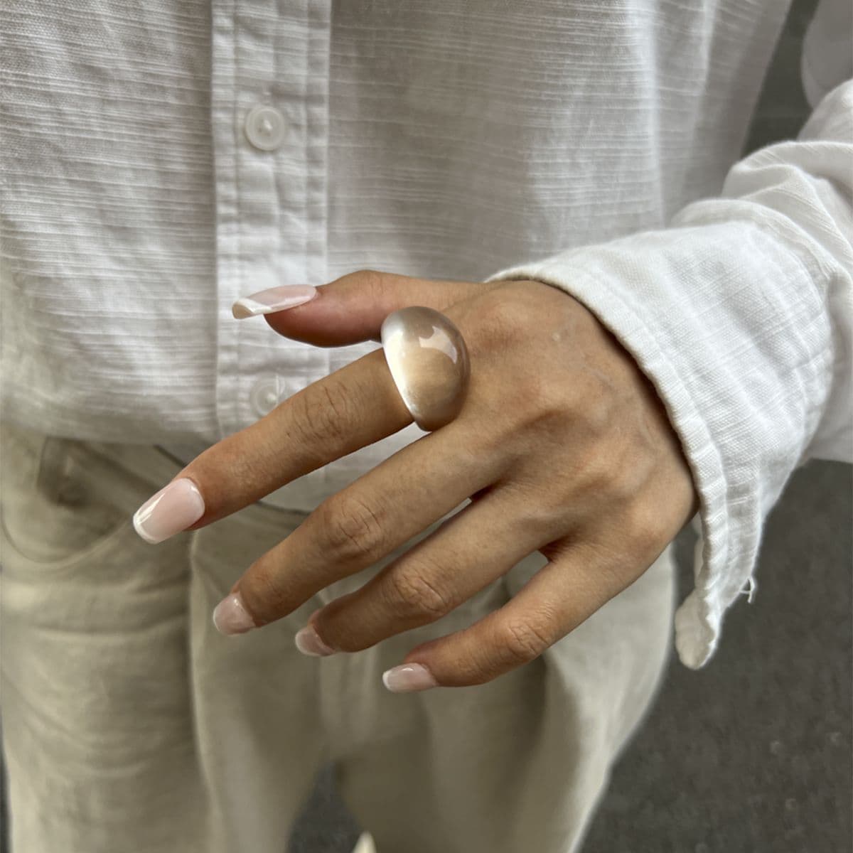 02 Transparent + Beige