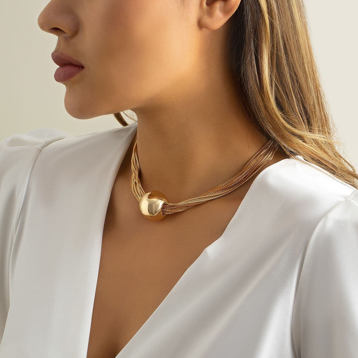 01 Gold Necklace (12-Strand Chain)