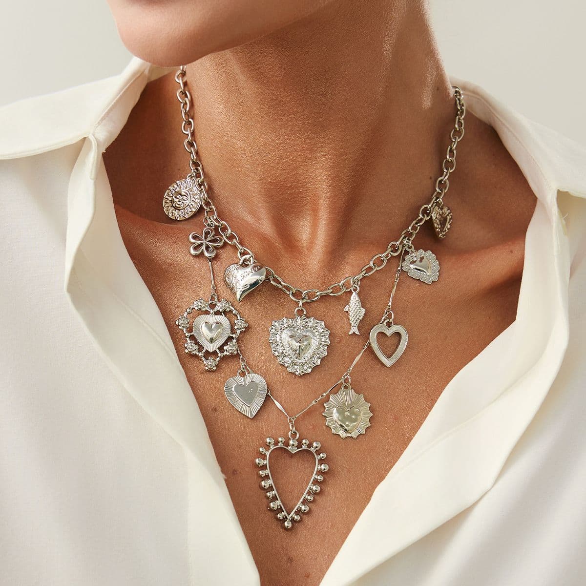 White K necklace 3