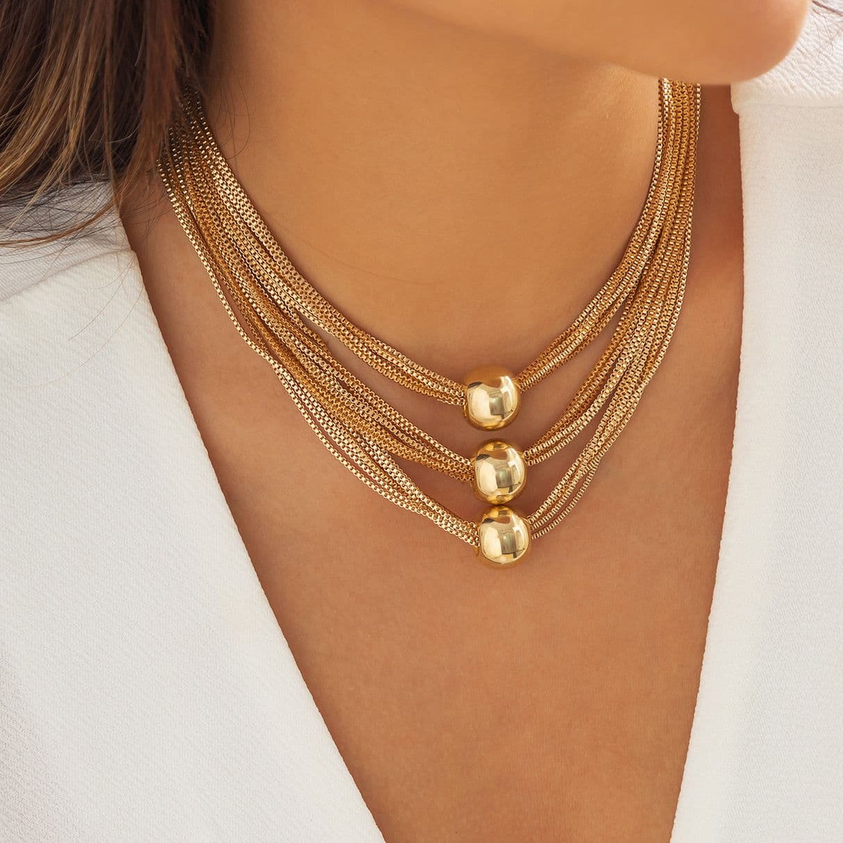 02 Golden Necklace