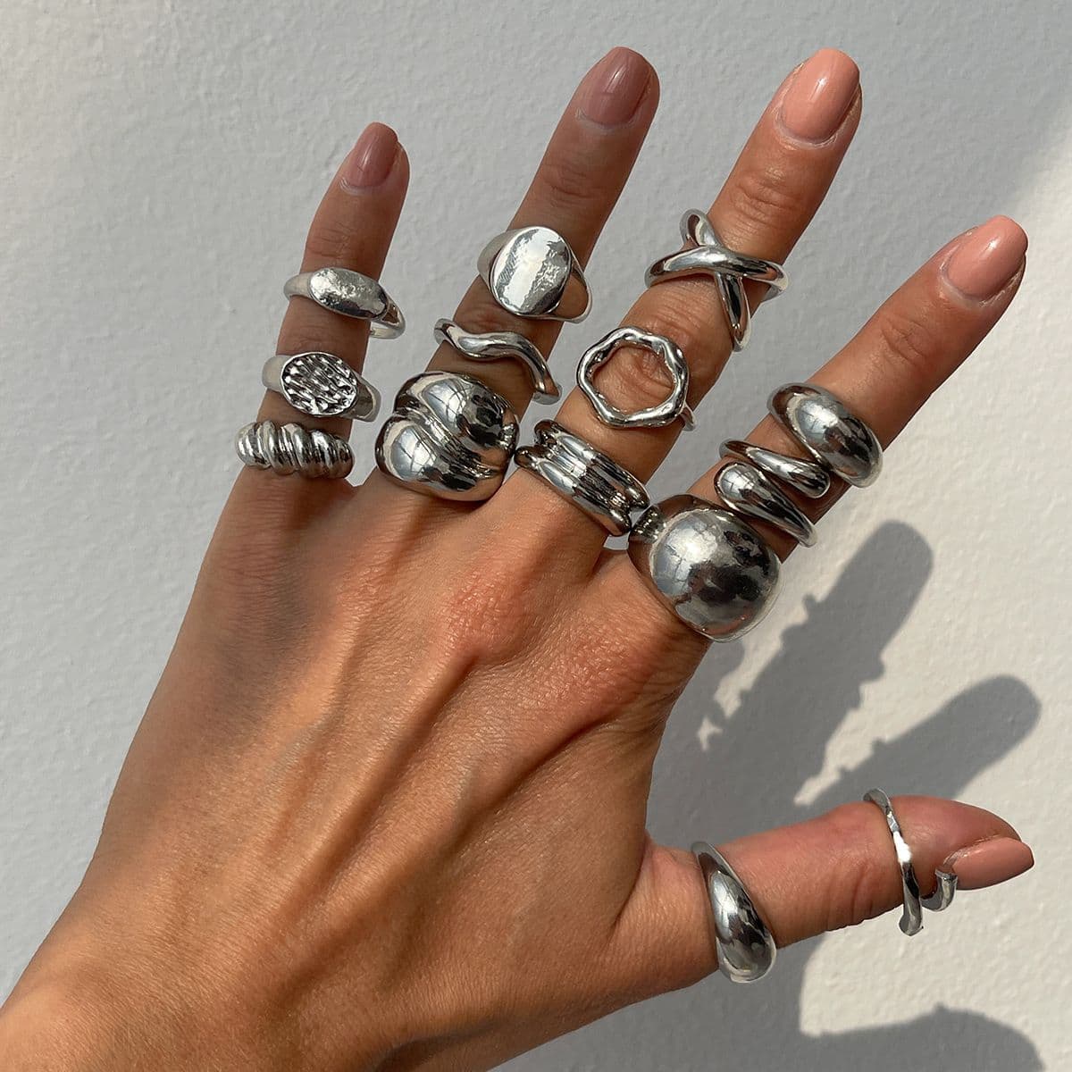 02 White K 14-Piece Set