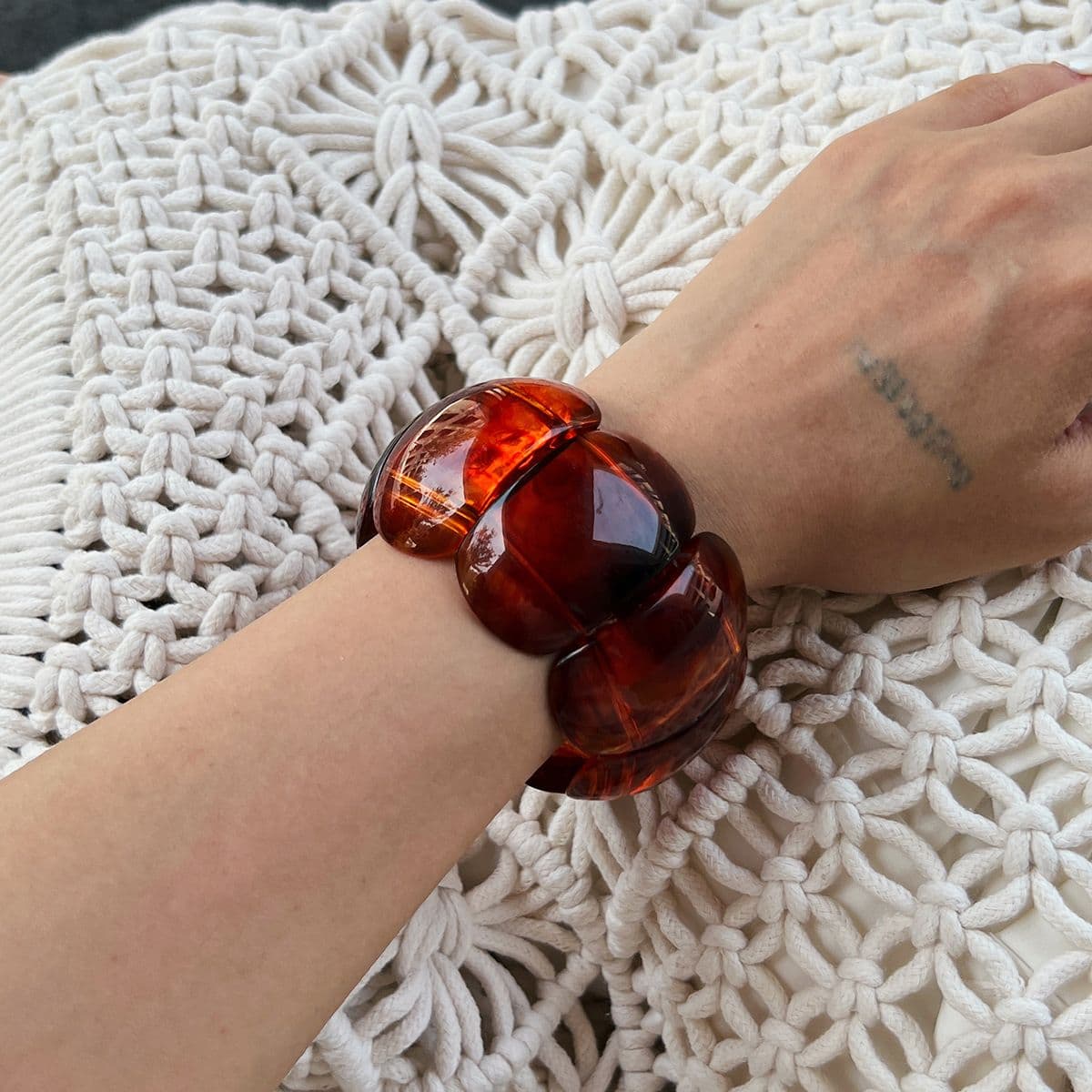Amber color