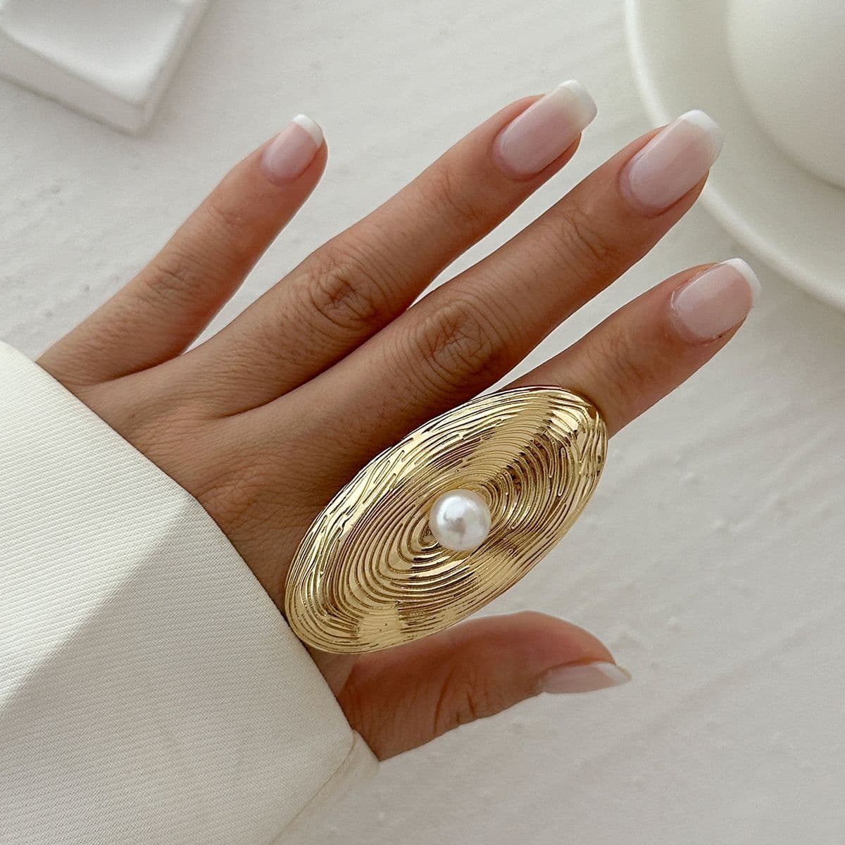05 Light Gold