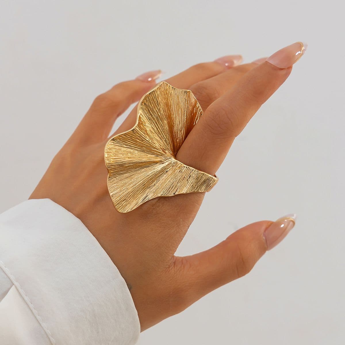 01 Light Gold Ring
