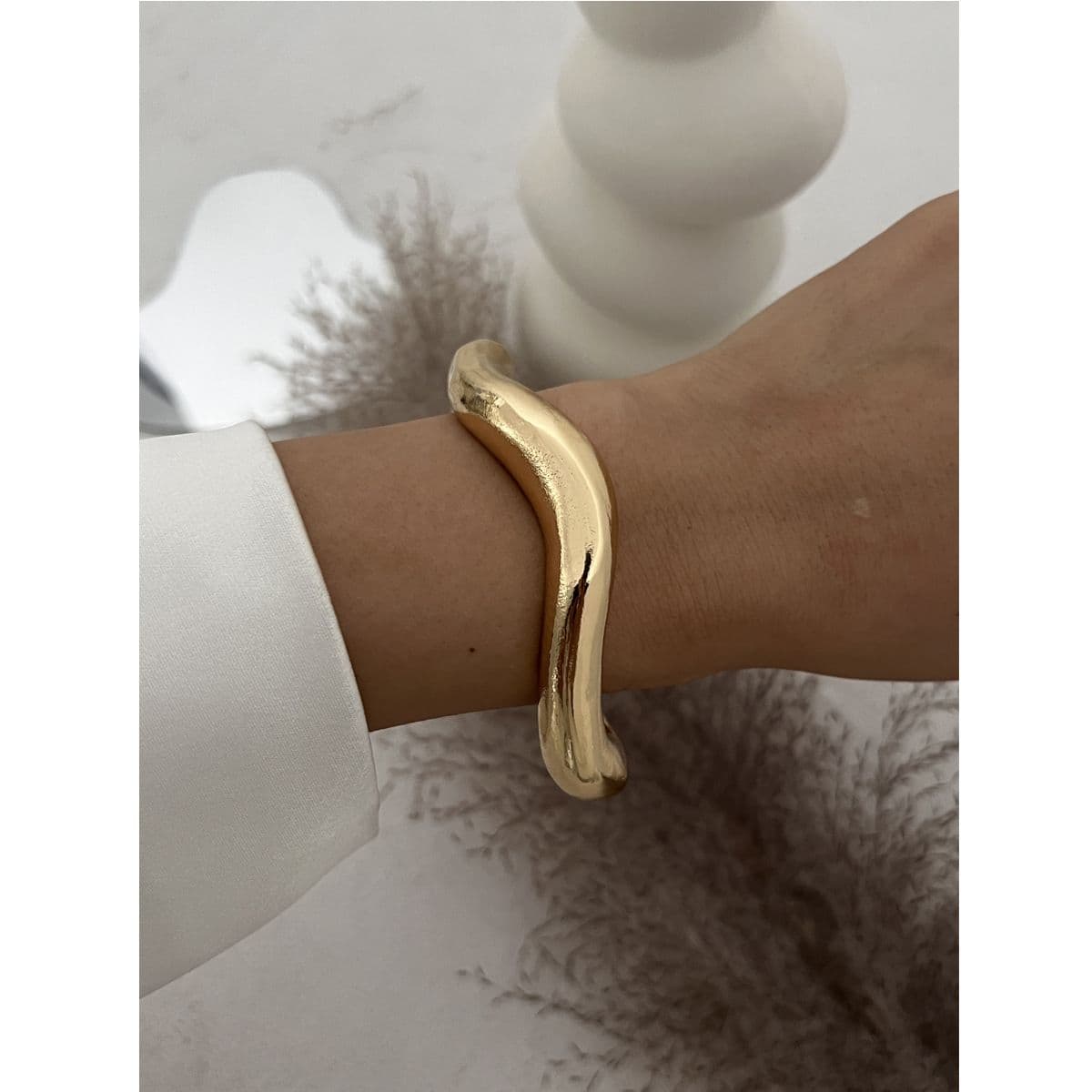 03 Light Gold