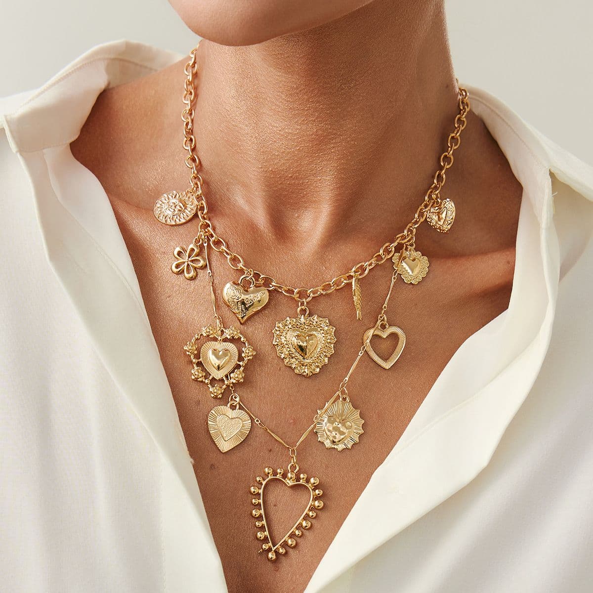 Golden necklace 3